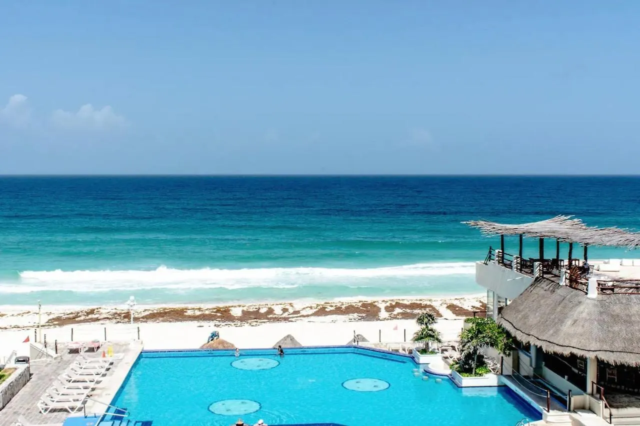 Cancun Beach&Sunrise 0*,