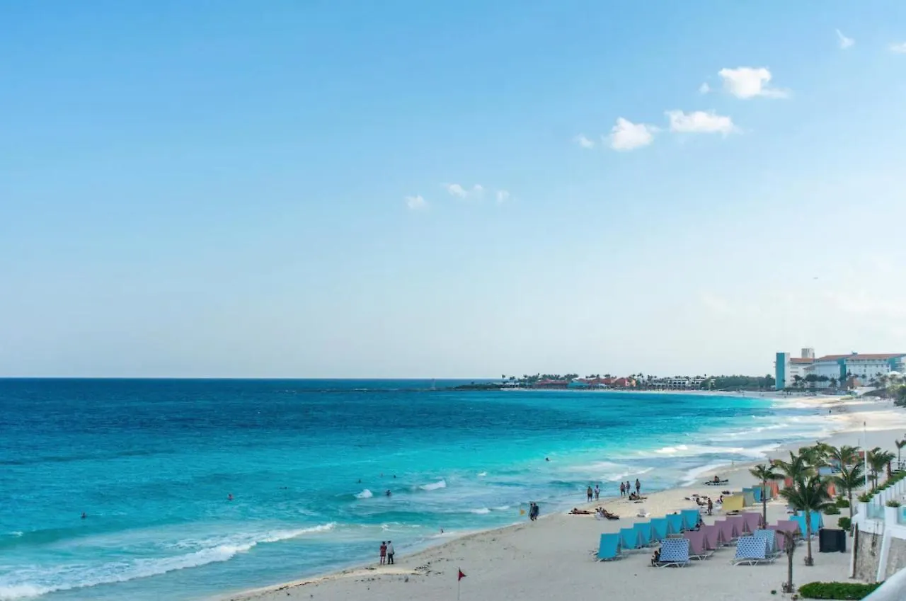 Cancun Beach&Sunrise 0*,  Mexico