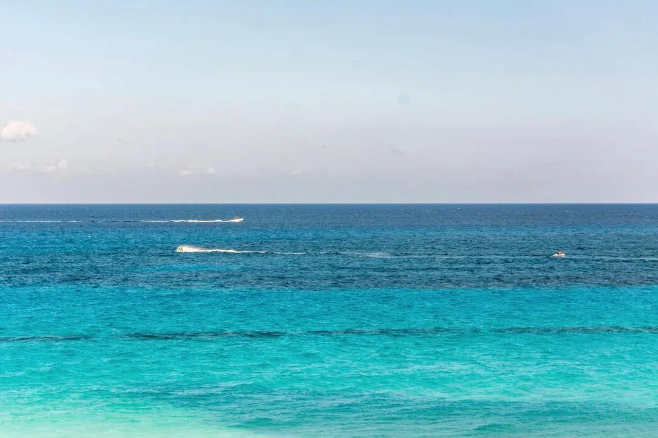 Cancun Beach&Sunrise Mexico